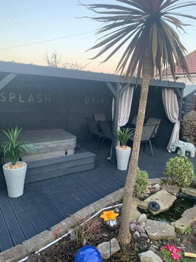 Sunnyside - Large Seaside Home With Views And Hot Tub برستاتين المظهر الخارجي الصورة