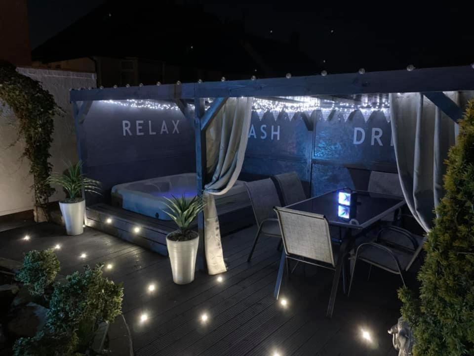 Sunnyside - Large Seaside Home With Views And Hot Tub برستاتين المظهر الخارجي الصورة